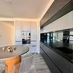 Apartament Les Pieds Dans L'Eau - Appartement Moderne A 50 M Plage Le Grau-Du-Roi *