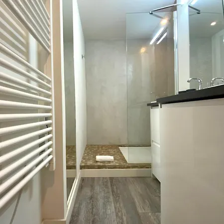 Apartmán Les Pieds Dans L'eau - Moderne A 50 M