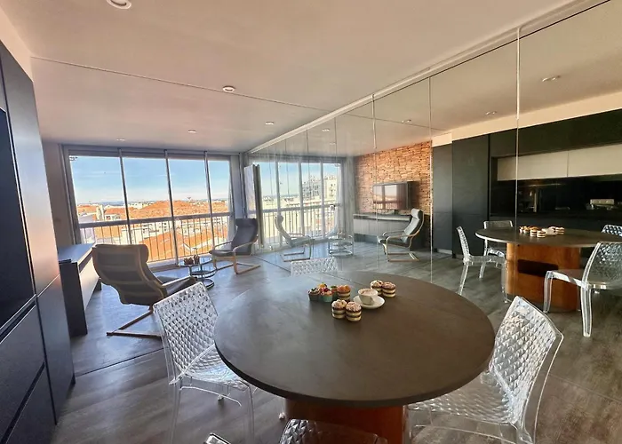 Les Pieds Dans L'eau - Magnifique P2 Proche De La